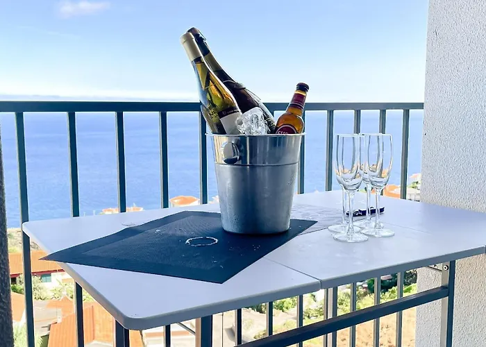 Mae De Deus - - Madeira Caniço